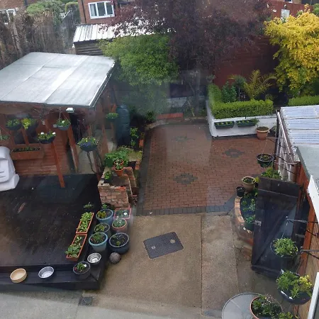 Rays Place Отель